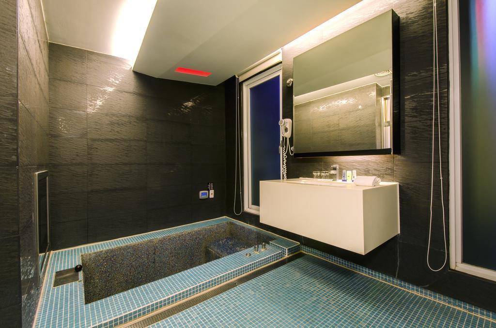 Hotel Ya Nold Fashion House Ťiao-si Exteriér fotografie